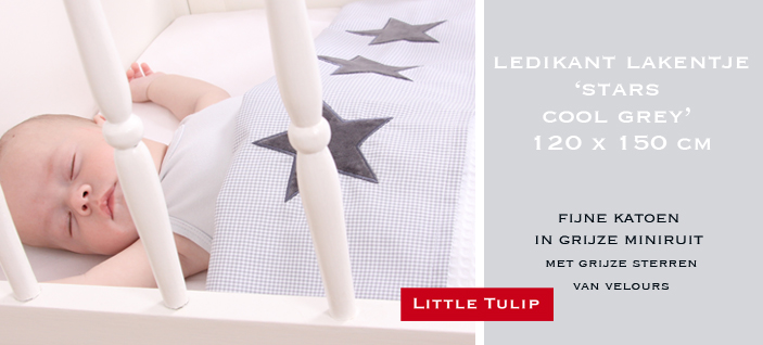 Ledikant Laken - Stars Cool Grey voor stoere meiden en jongens is dit lakentje een absolute hit. Mooie grijze mini ruit met 3 sterren van fluweel.